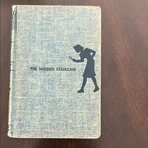 Vintage Nancy  - The Hidden Staircase